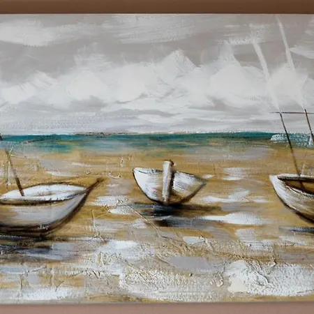 דירה Lorraine's Style Studios, Shared Swimming Pool And Bbq Only For Guests At Simotata Village *