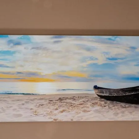 Lorraine's Style Studios, Shared Swimming Pool And Bbq Only For Guests At Simotata Village דירה