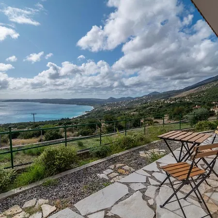 Apartment Lorraine's Style Studios, Shared Swimming Pool And Bbq Only For Guests At Simotata Village