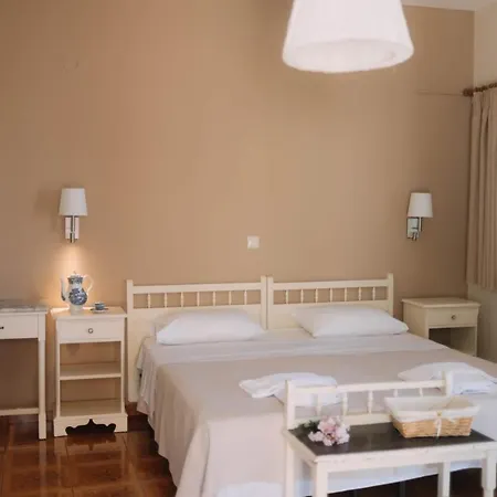 Apartment Lorraine's Style Studios, Shared Swimming Pool And Bbq Only For Guests At Simotata Village *