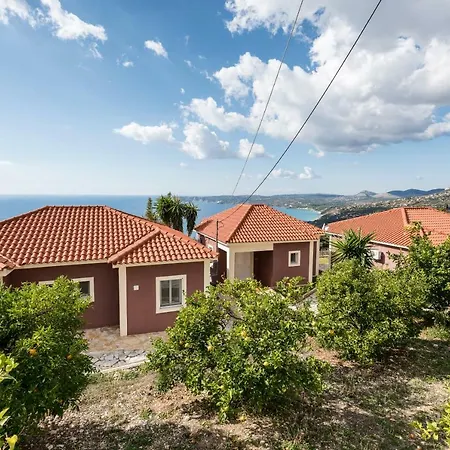 Apartment Lorraine's Style Studios, Shared Swimming Pool And Bbq Only For Guests At Simotata Village